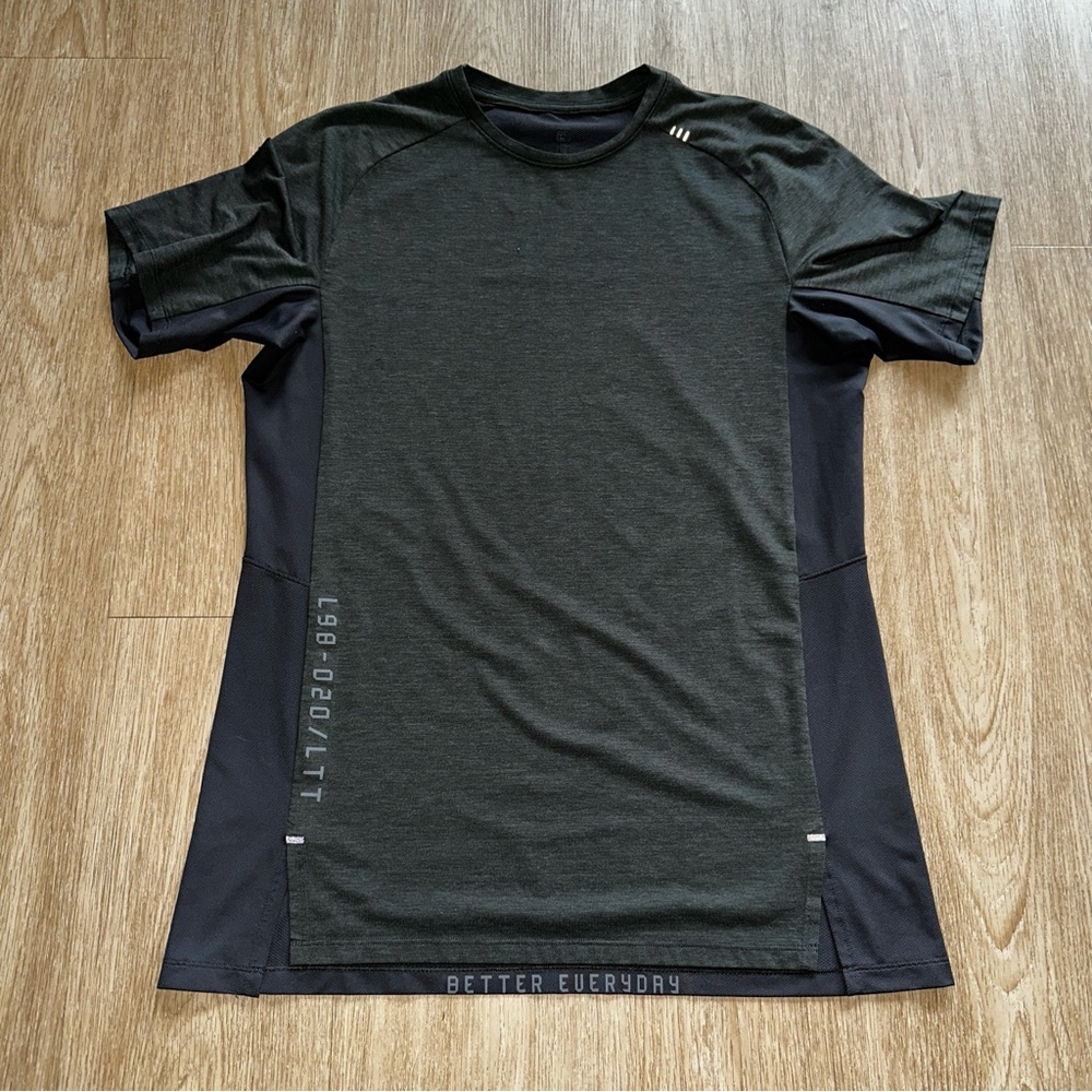Lululemon Licensed to Train Short Sleeve Shirt